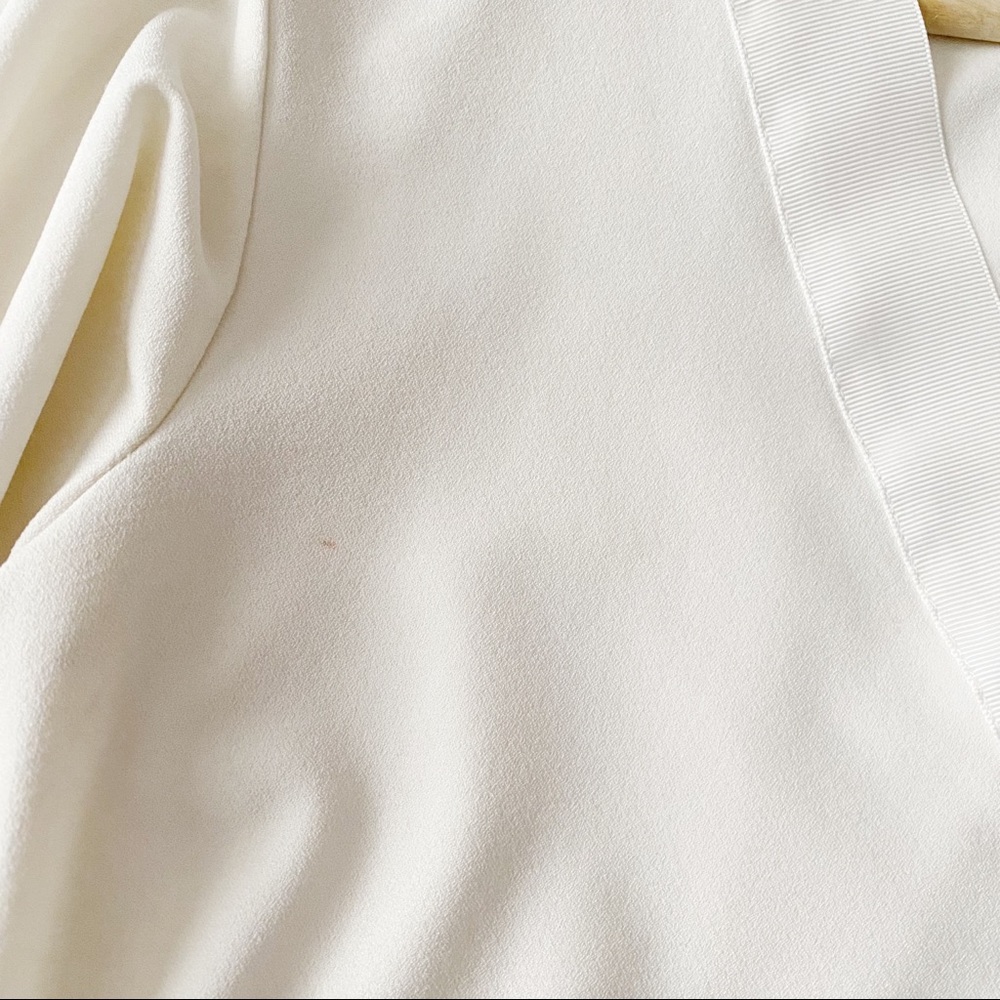 Zara Off White Tied Bell Sleeve V Neck Top - Picture 10 of 11